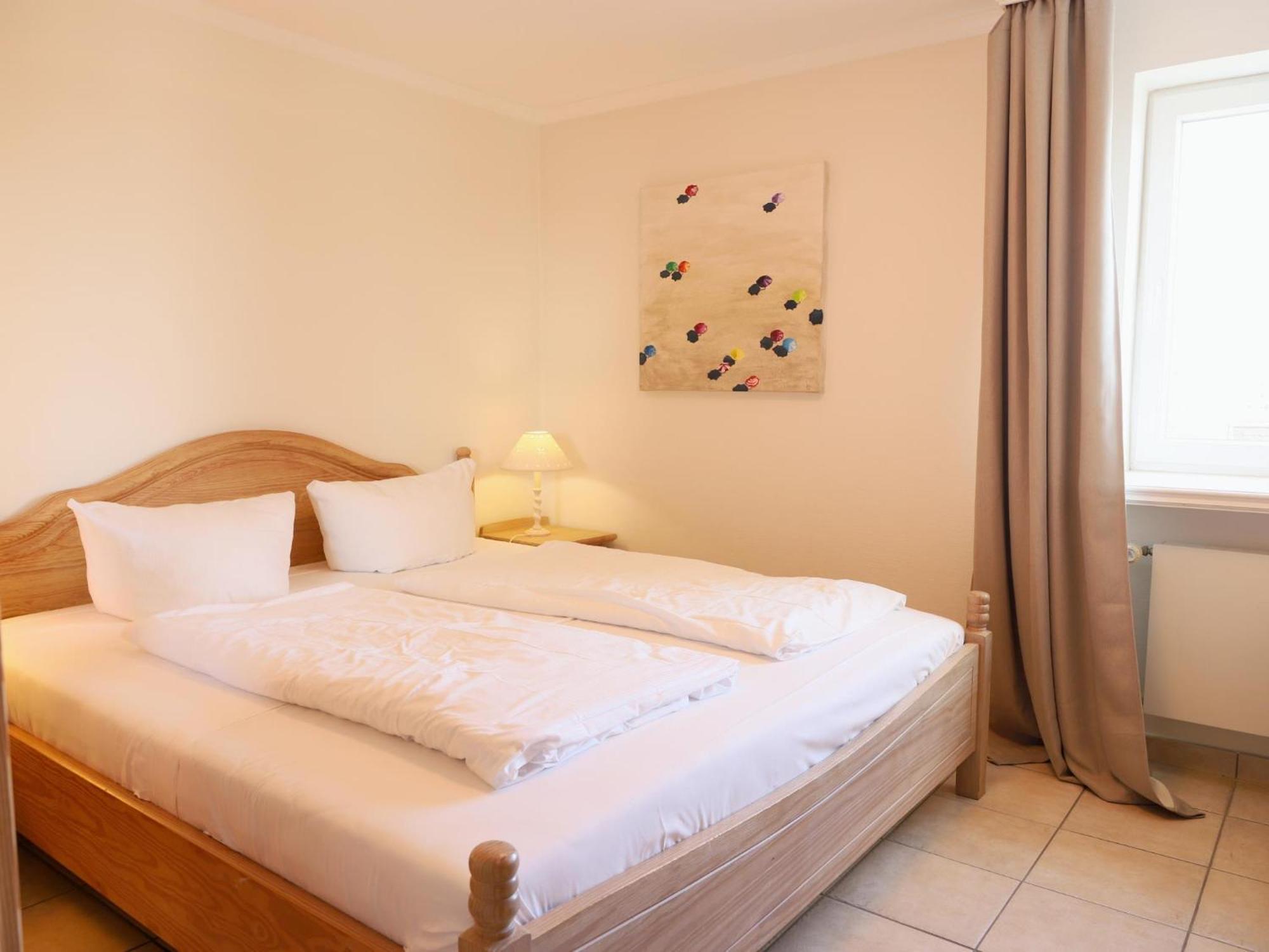 Strandnahe Ferienwohnung, Zentral Gelegen, Wlan Und Balkon, Andreas Dirks-Str. 1 ヴェスターラント エクステリア 写真