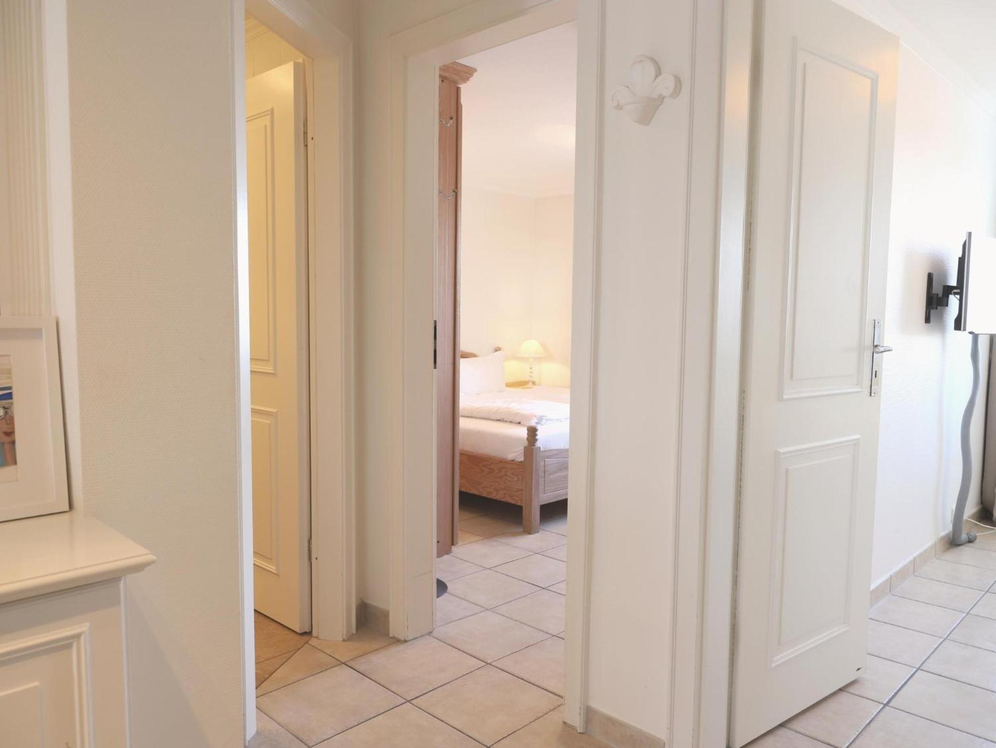 Strandnahe Ferienwohnung, Zentral Gelegen, Wlan Und Balkon, Andreas Dirks-Str. 1 ヴェスターラント エクステリア 写真