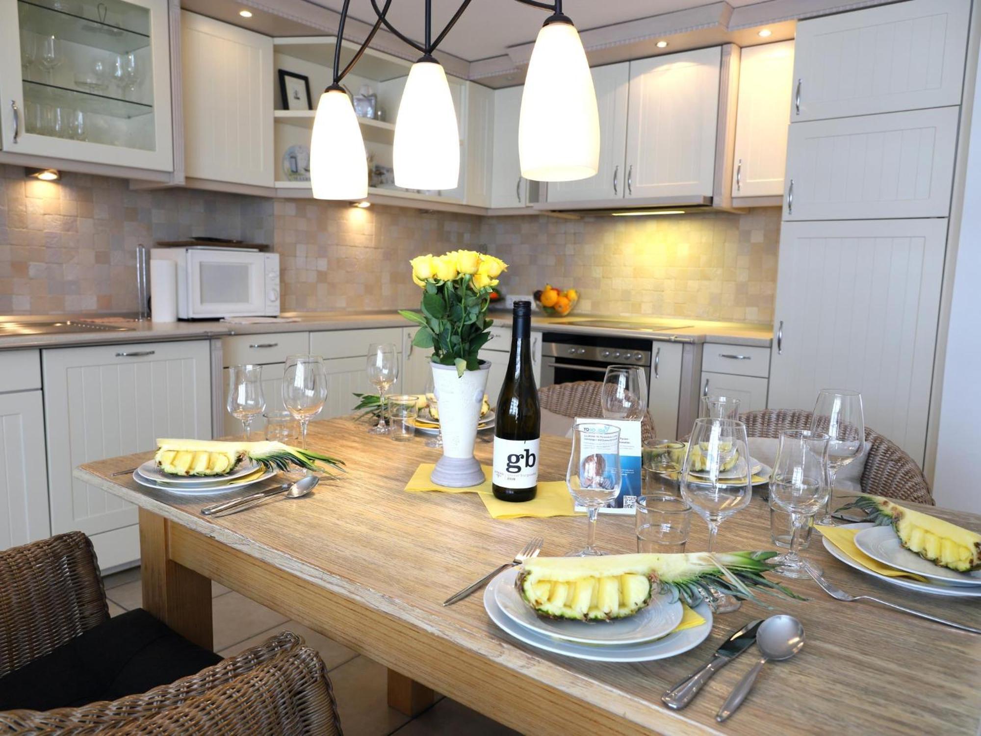Strandnahe Ferienwohnung, Zentral Gelegen, Wlan Und Balkon, Andreas Dirks-Str. 1 ヴェスターラント エクステリア 写真